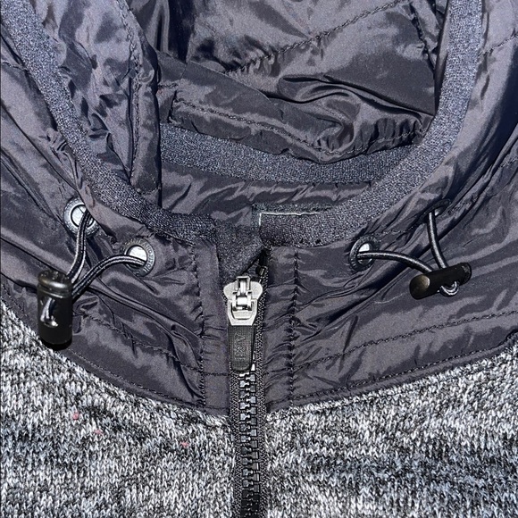 Abercrombie & Fitch Charcoal Puffer Jacket used good condition - Picture 13 of 13